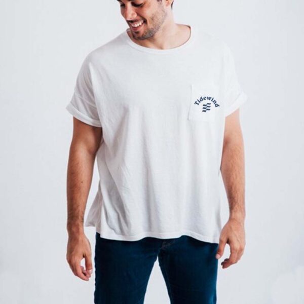 Camiseta Básica com bolso